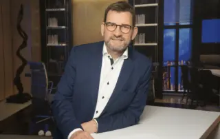 Rechtsanwalt Schleifer am Schreibtisch